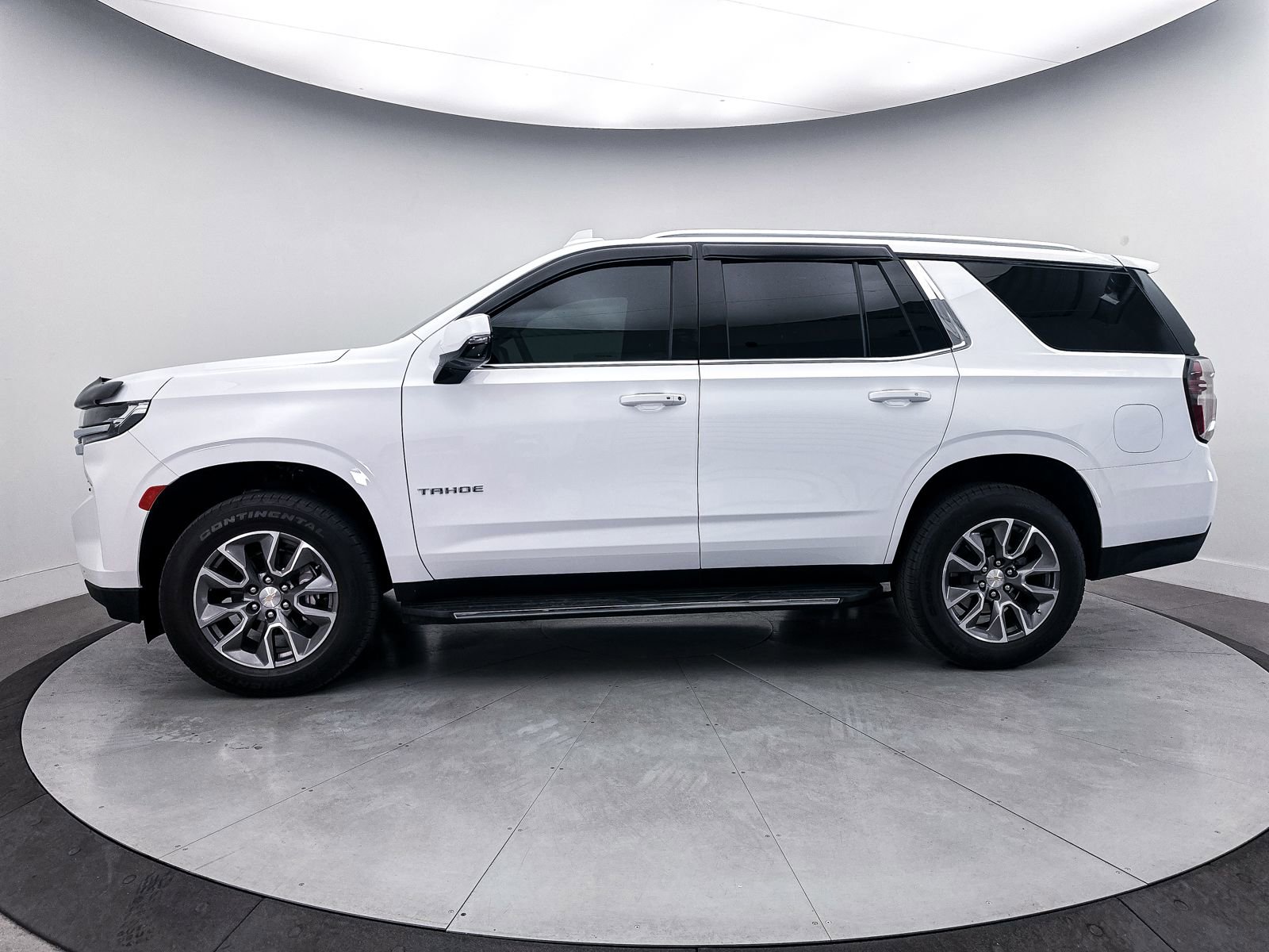 Used 2024 Chevrolet Tahoe LT w/ LT Signature Package AWD/4WD image 44