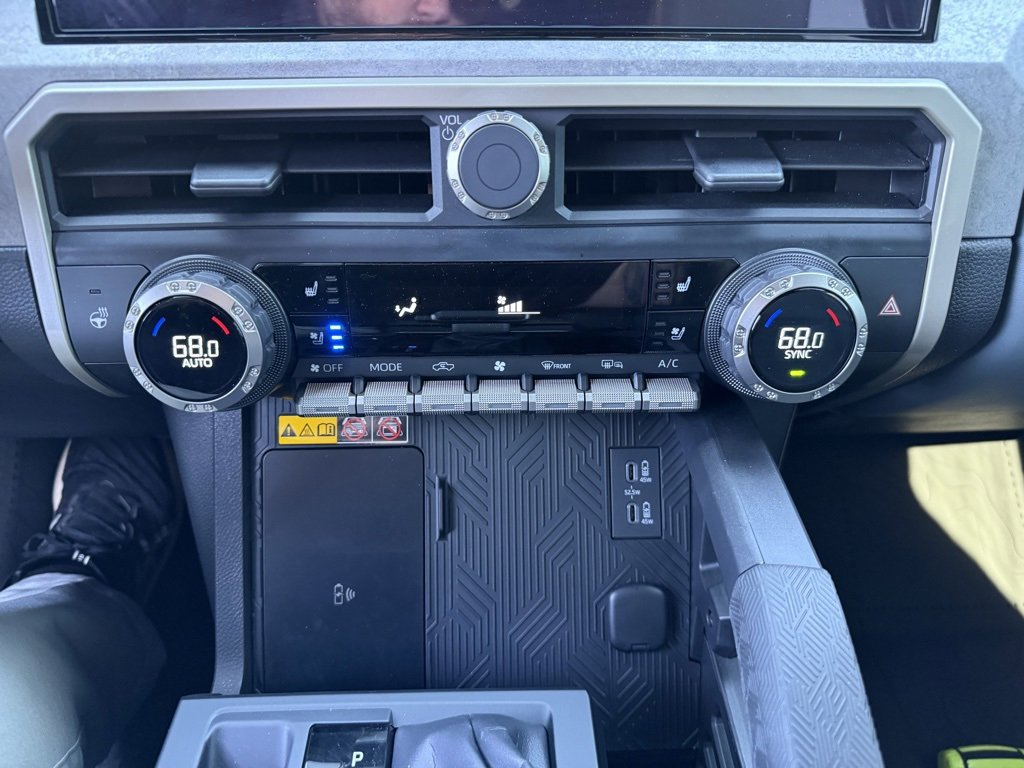 Certified 2025 Toyota Tacoma Trailhunter image 30