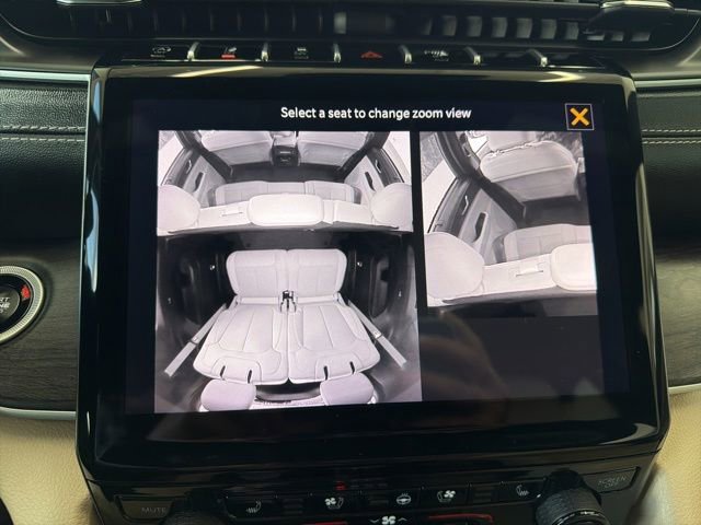 Used 2024 Jeep Grand Cherokee L Limited w/ Luxury Tech Group II AWD/4WD image 28