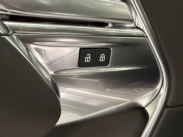 Used 2024 Land Rover Range Rover SE AWD/4WD image 23