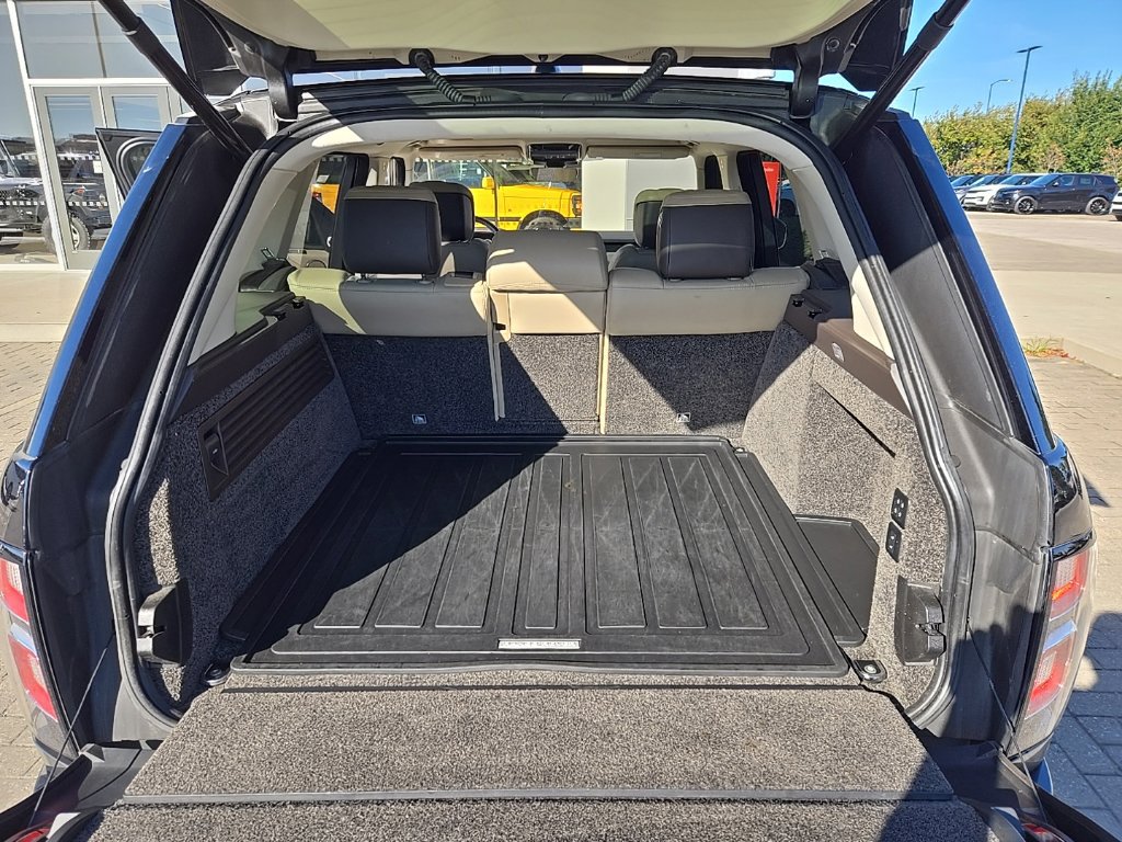 Used 2019 Land Rover Range Rover Supercharged AWD/4WD image 18