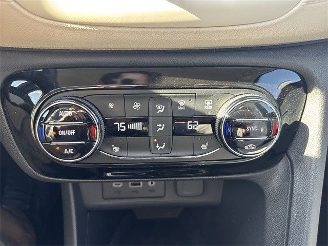 Used 2022 Buick Encore GX Select image 19