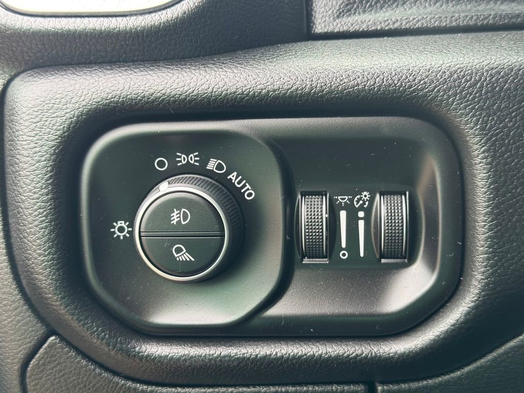 Used 2025 RAM 1500 Big Horn AWD/4WD image 20