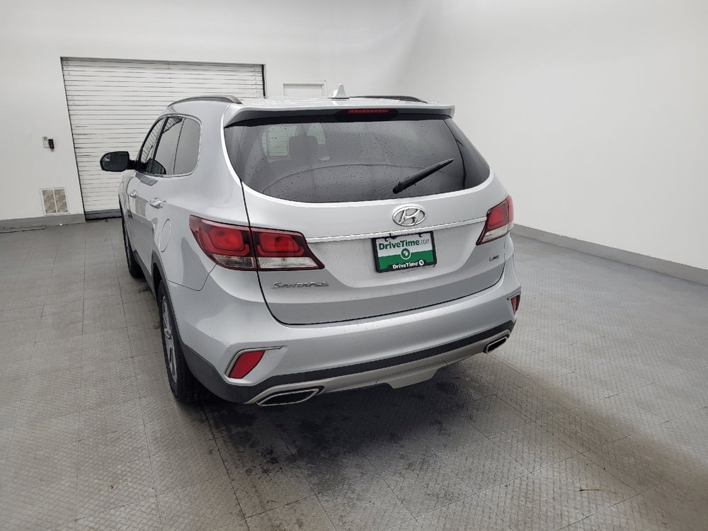 Used 2017 Hyundai Santa Fe SE image 6