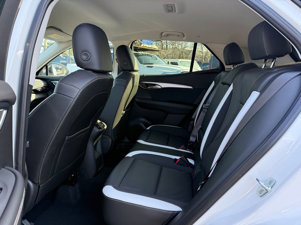 Used 2024 Buick Envision Sport Touring image 18