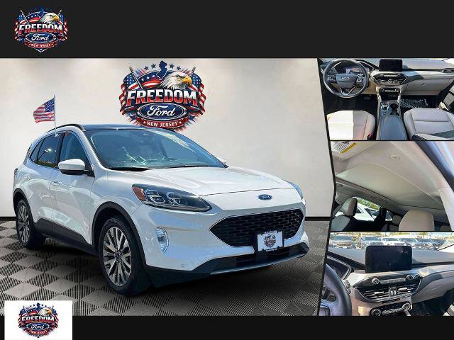 Certified 2021 Ford Escape Titanium AWD/4WD image 1