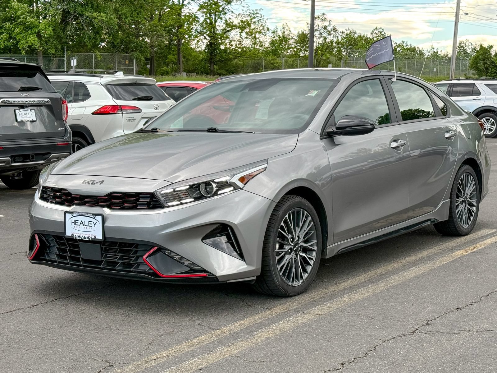 Used 2023 Kia Forte GT-Line w/ GT-Line Premium Package FWD image 3