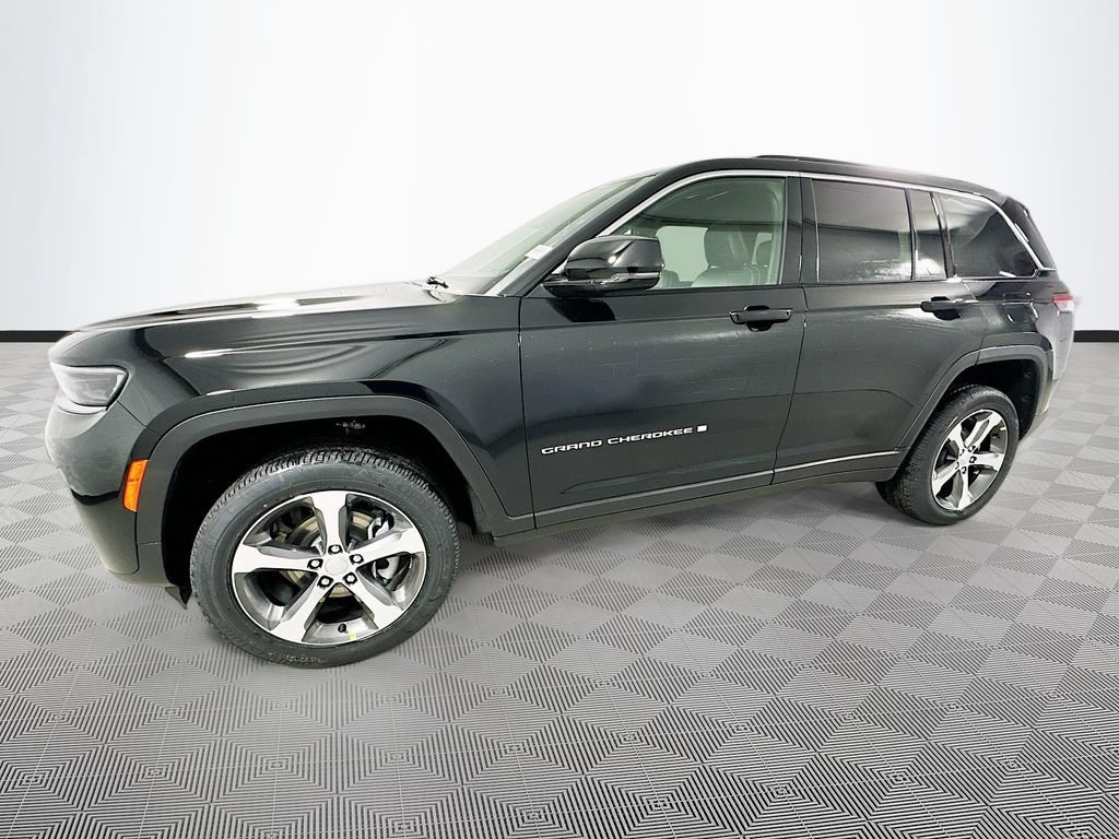 New 2026 Jeep Grand Cherokee Limited AWD/4WD image 24