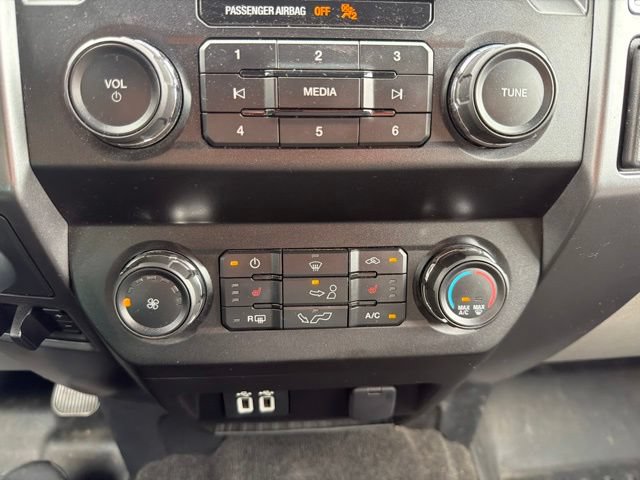 Used 2019 Ford F150 XLT w/ Equipment Group 302A Luxury AWD/4WD image 23