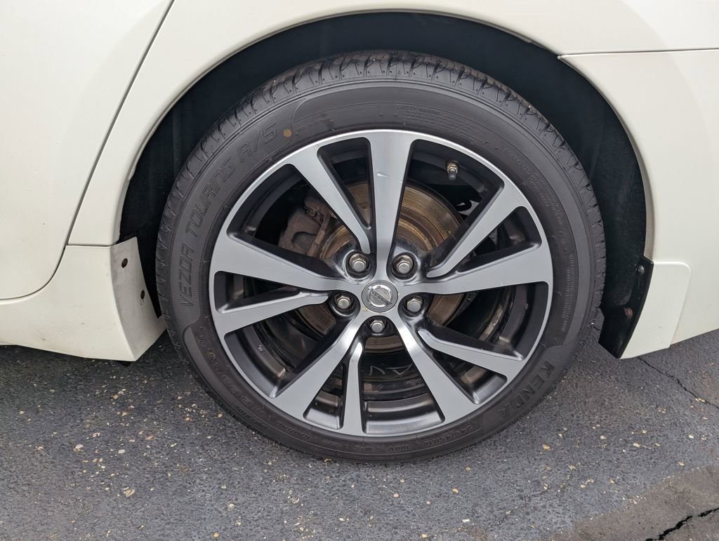 Used 2017 Nissan Maxima Platinum image 24