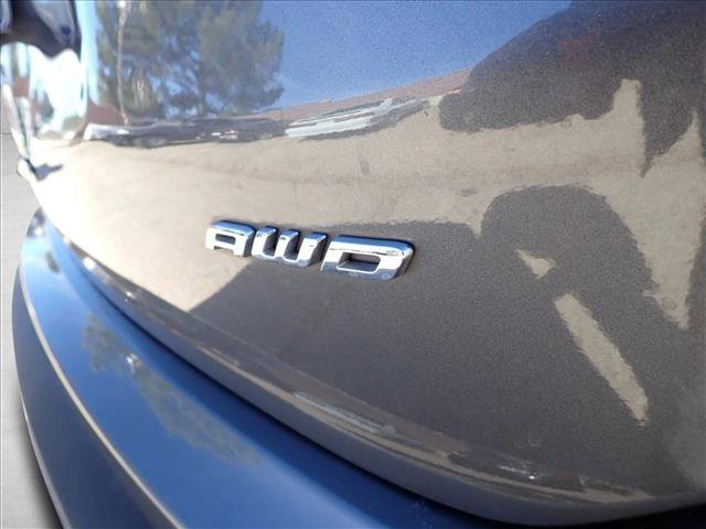 Certified 2024 Ford Edge Titanium image 3