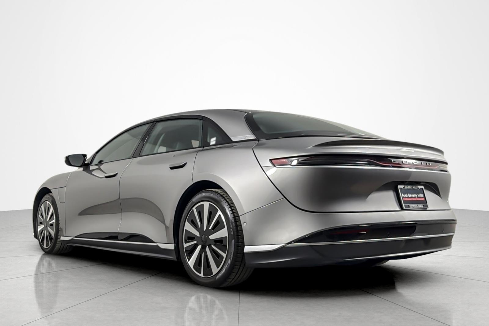 Used 2026 Lucid Air Touring AWD/4WD image 3
