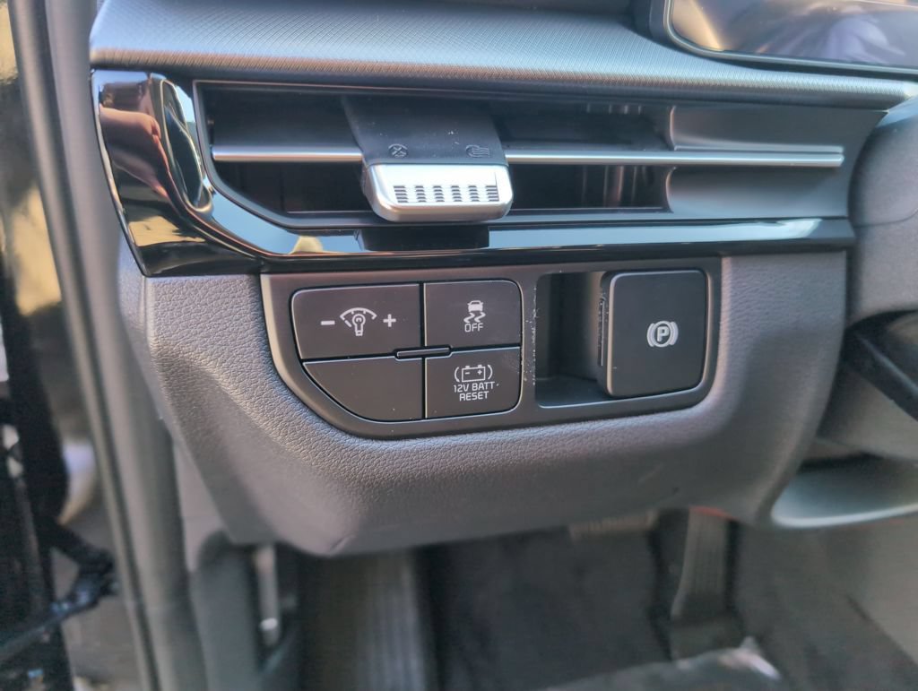 New 2026 Kia Sportage S AWD/4WD image 16