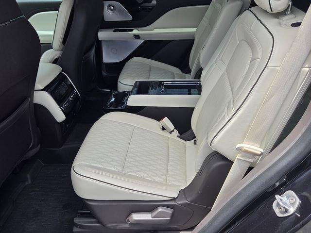 Used 2020 Lincoln Aviator Black Label AWD/4WD image 12