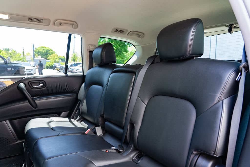Used 2022 Nissan Armada SV AWD/4WD image 23