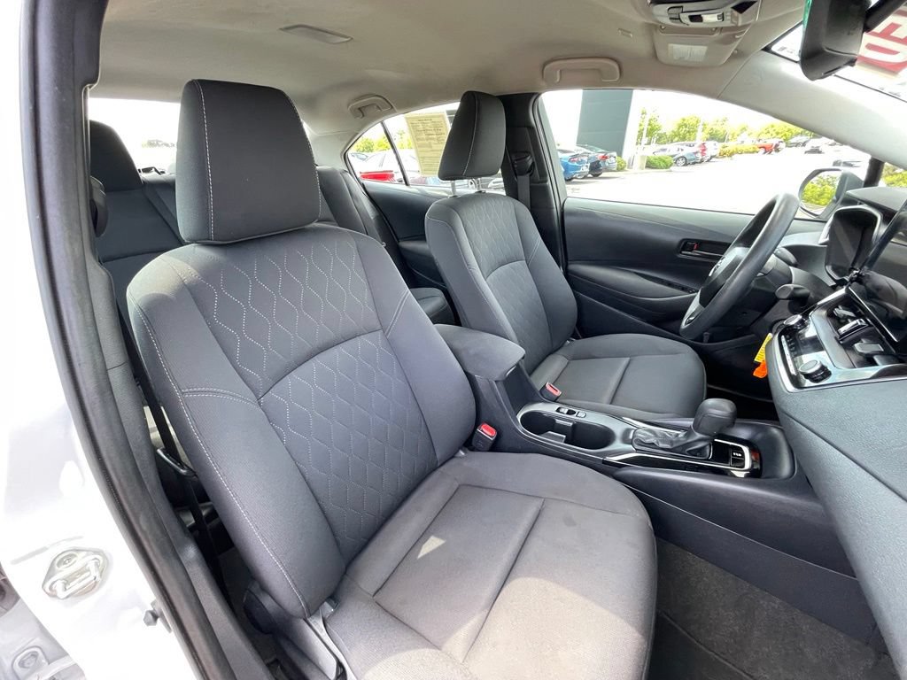 Used 2024 Toyota Corolla LE FWD image 29