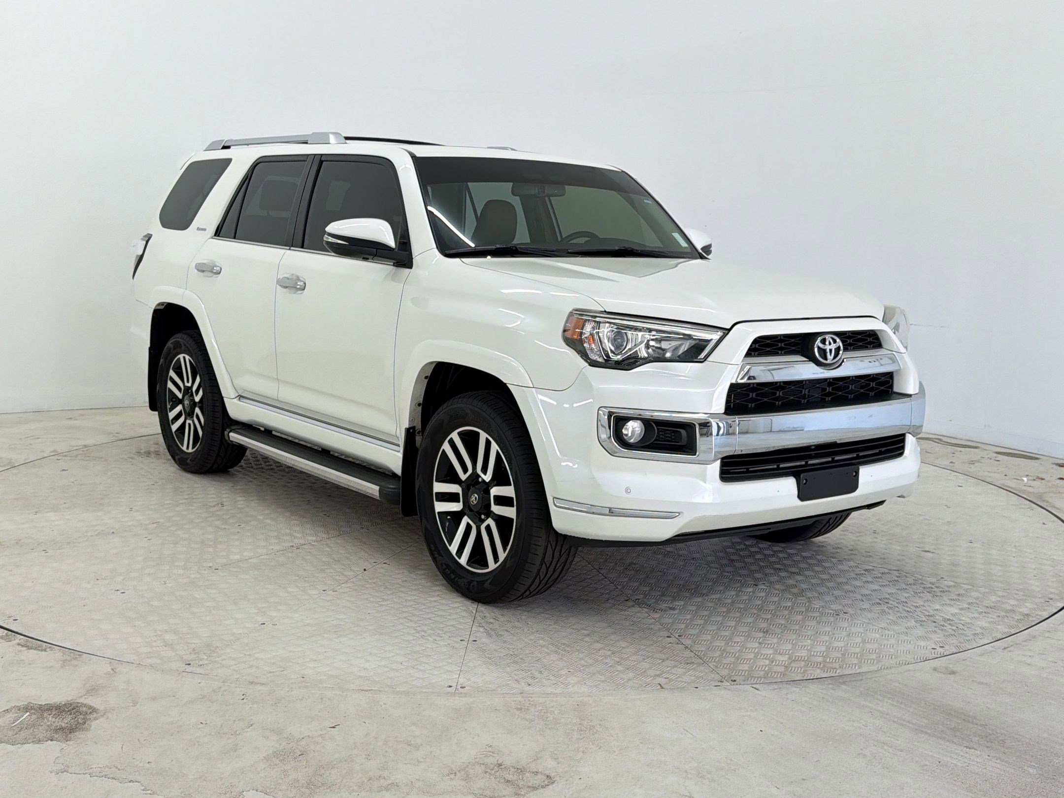 Used 2019 Toyota 4Runner Limited AWD/4WD image 7