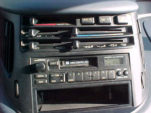 Used 1991 Toyota Previa LE image 24