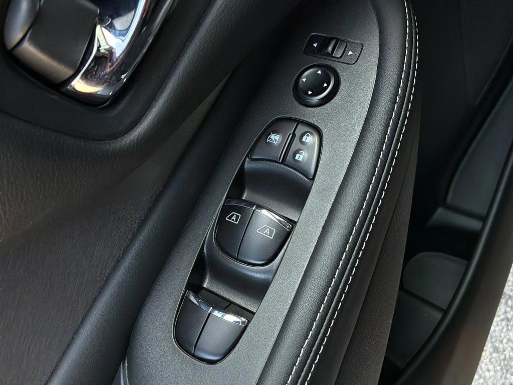 Used 2024 Nissan Murano SL FWD image 20