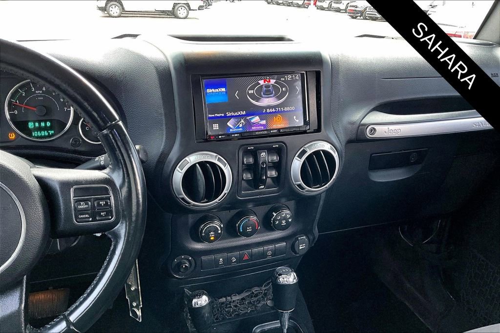 Used 2016 Jeep Wrangler Unlimited Sahara w/ Connectivity Group image 9