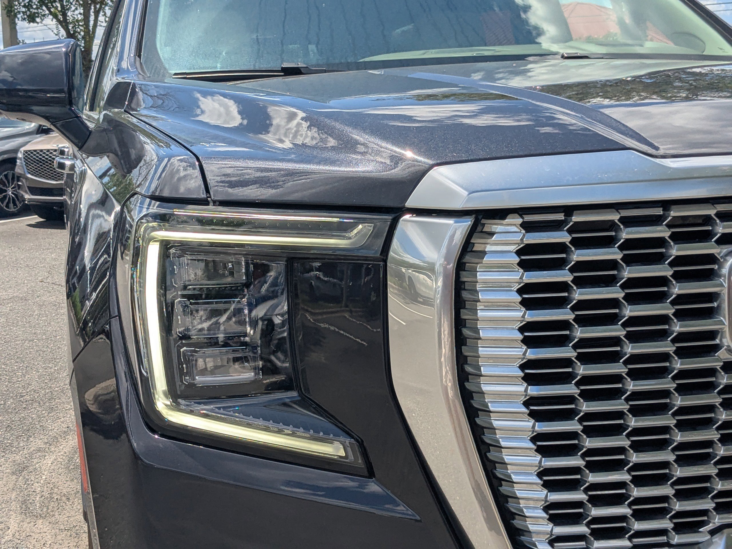 Used 2024 GMC Yukon Denali w/ LPO, Floor Liner Package AWD/4WD image 8