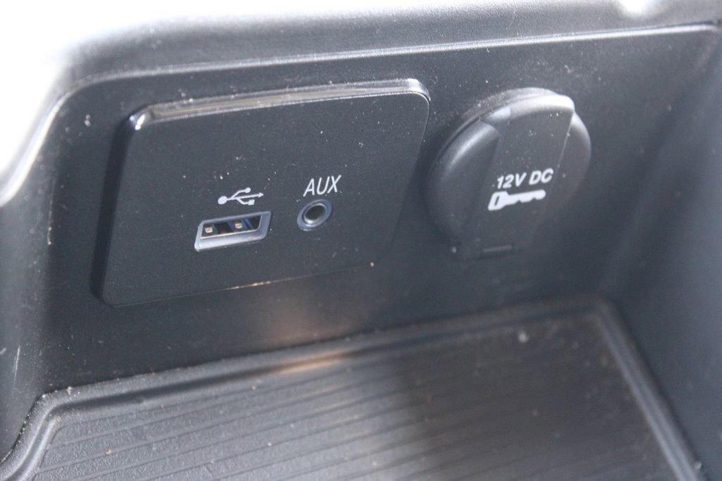 Used 2016 RAM 1500 Classic SLT image 36