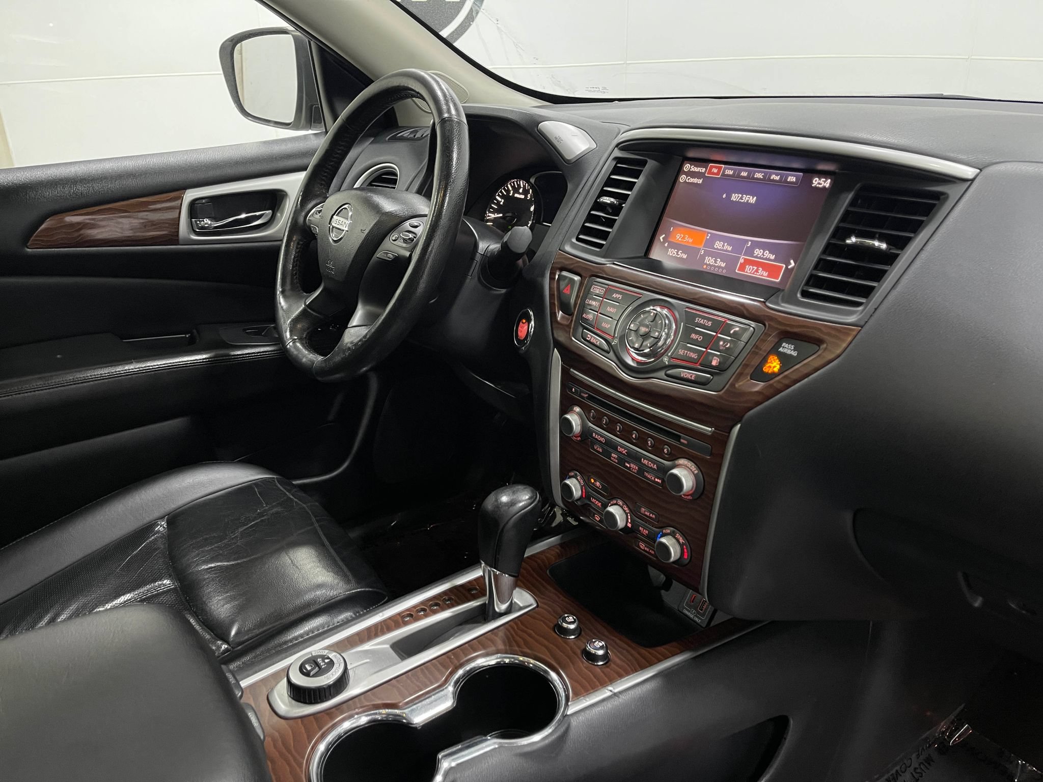 Used 2019 Nissan Pathfinder Platinum w/ Cargo Package AWD/4WD image 20