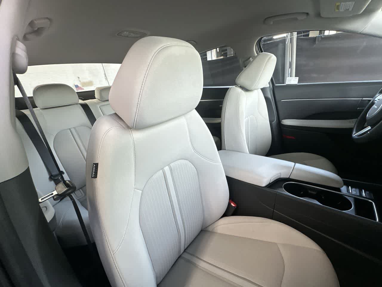 Used 2025 Hyundai Sonata SEL FWD image 27