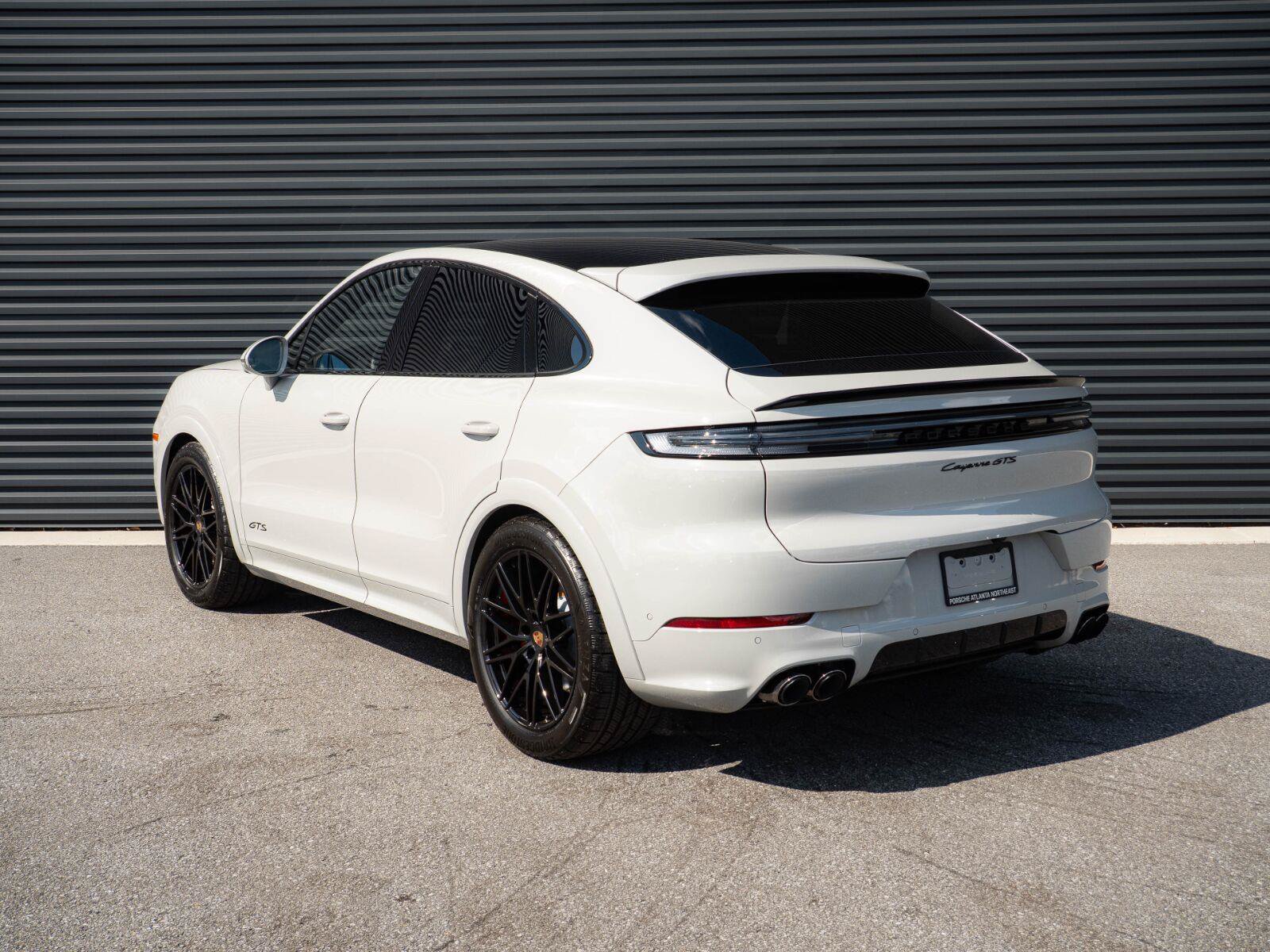 Certified 2026 Porsche Cayenne GTS AWD/4WD image 3