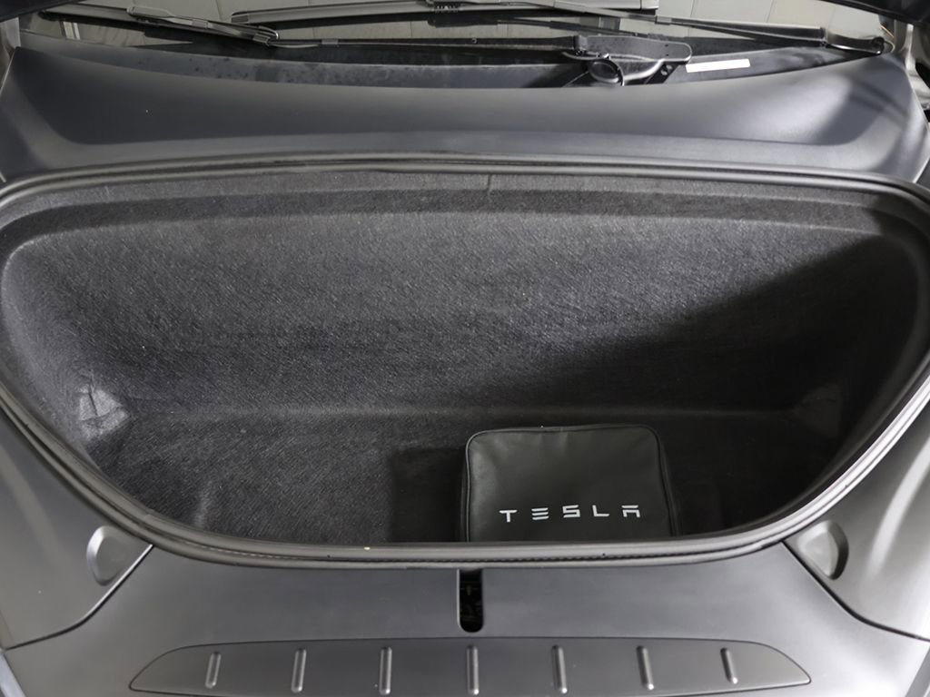 Used 2020 Tesla Model X Long Range image 19