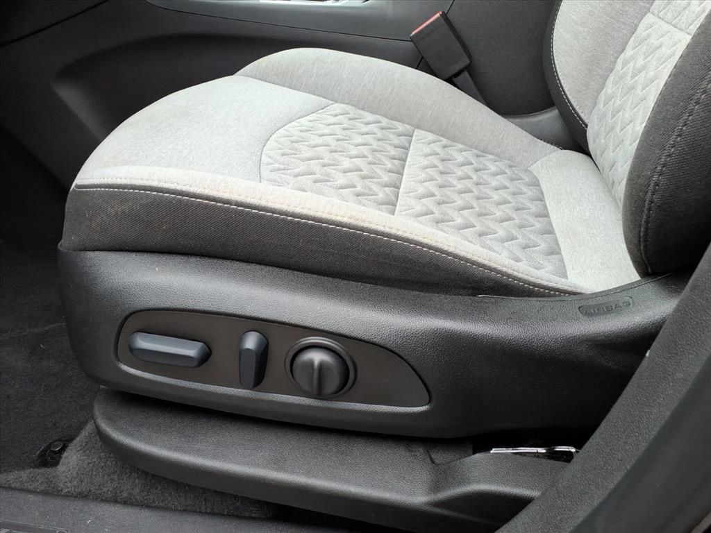 Used 2023 Chevrolet Equinox LS w/ LS Convenience Package image 15