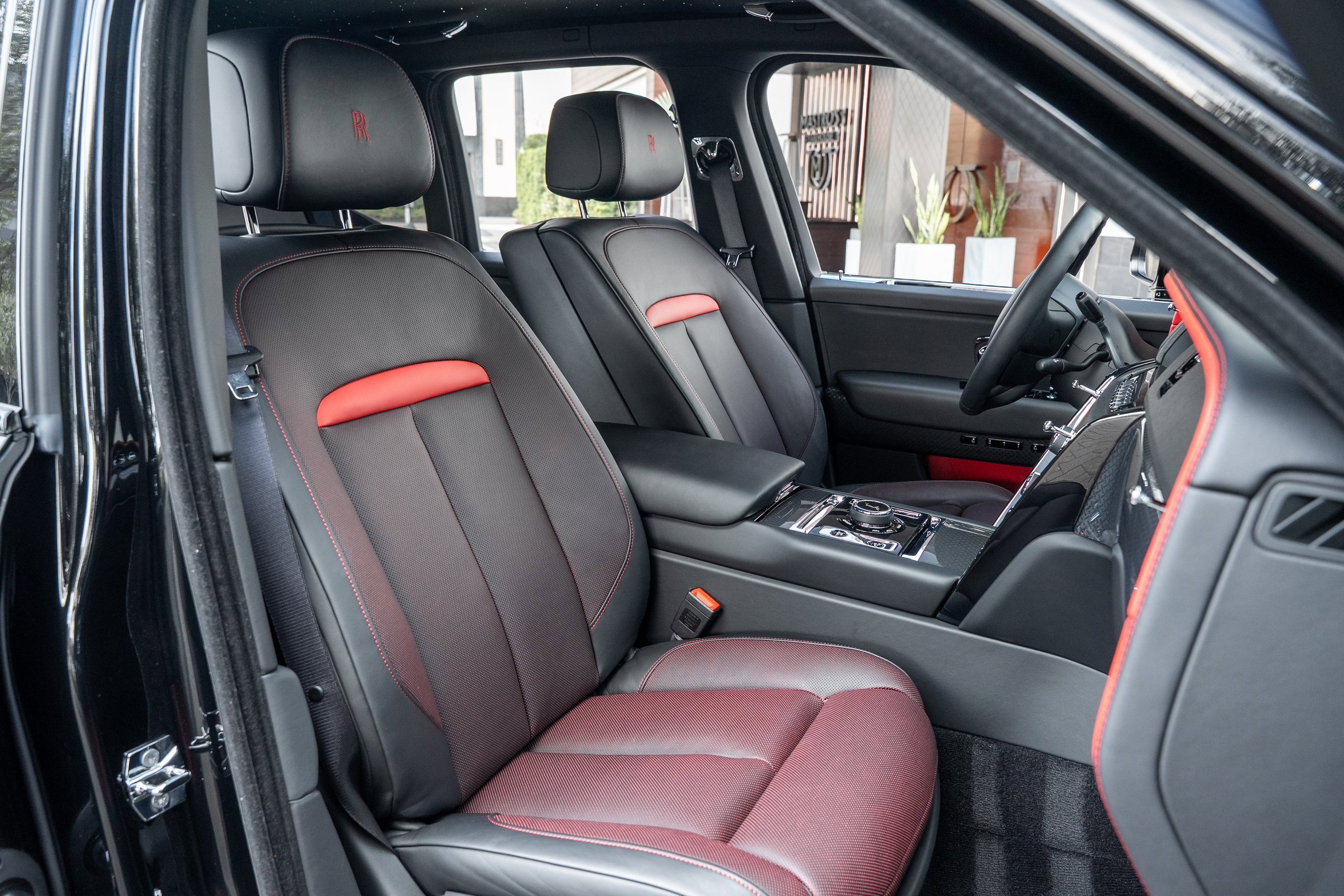 Certified 2024 Rolls-Royce Cullinan Black Badge image 68