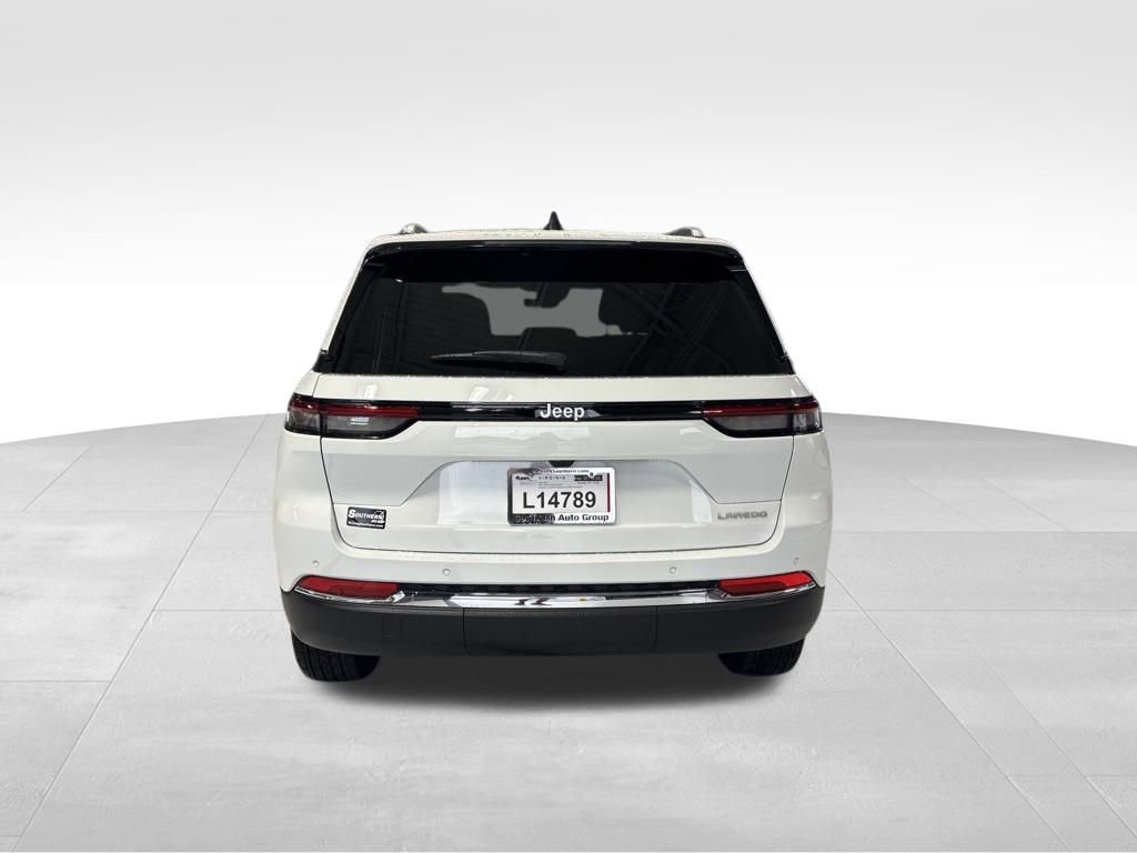 New 2025 Jeep Grand Cherokee Laredo X w/ Luxury Tech Group I image 5