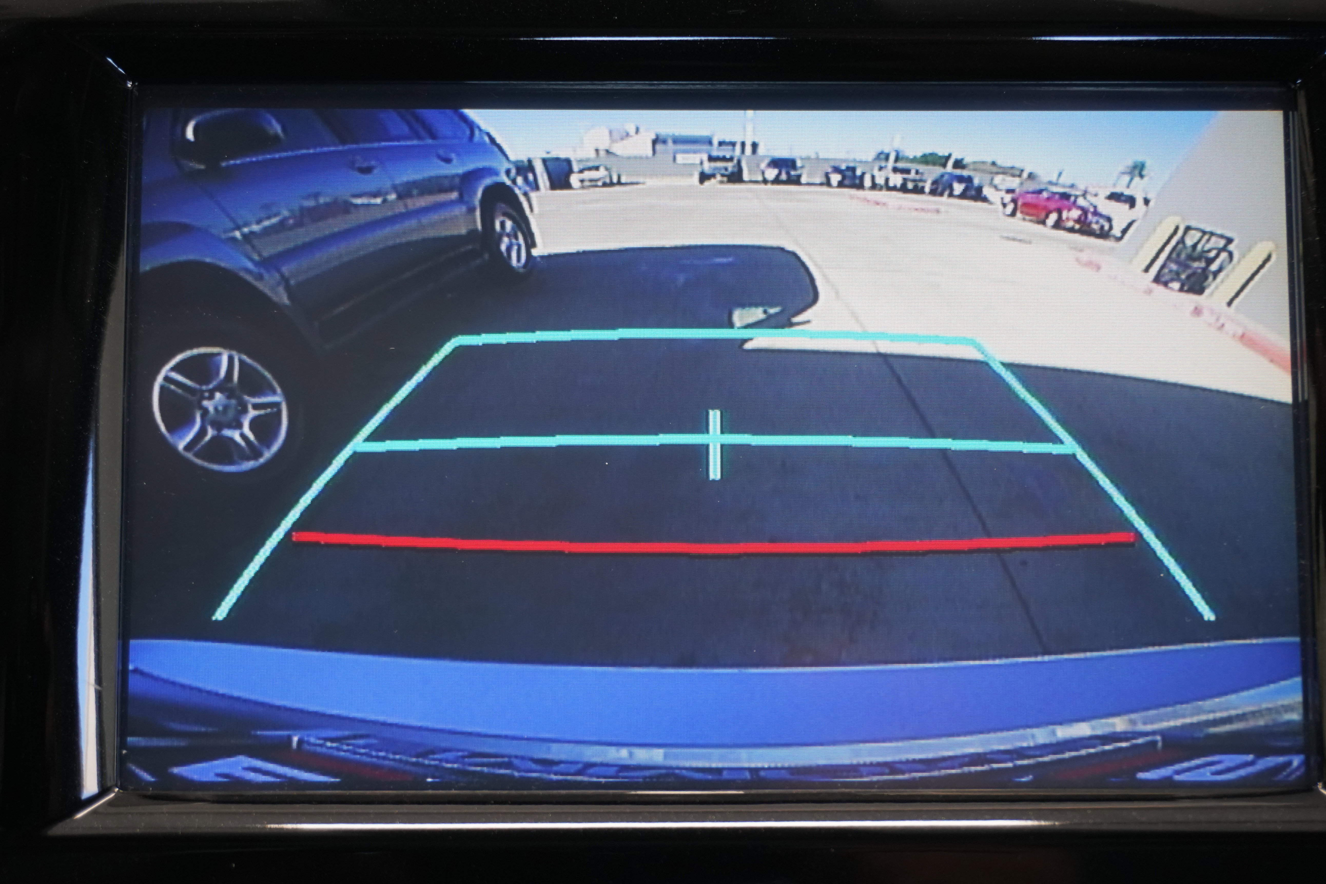 Used 2020 Toyota Camry SE FWD image 17