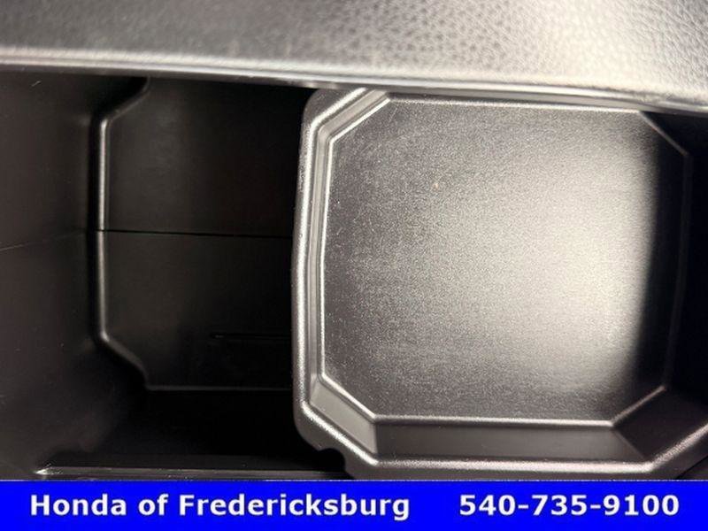 Used 2017 Toyota Highlander Limited image 27