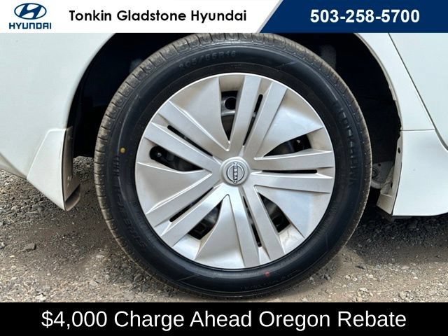 Used 2025 Nissan Leaf S FWD image 33