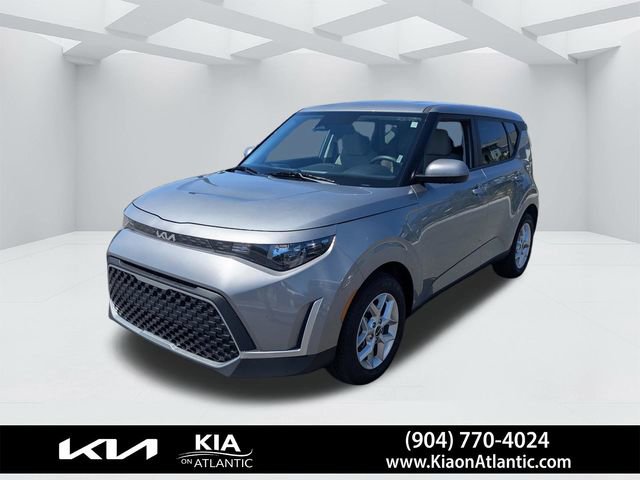 Used 2025 Kia Soul LX image 7