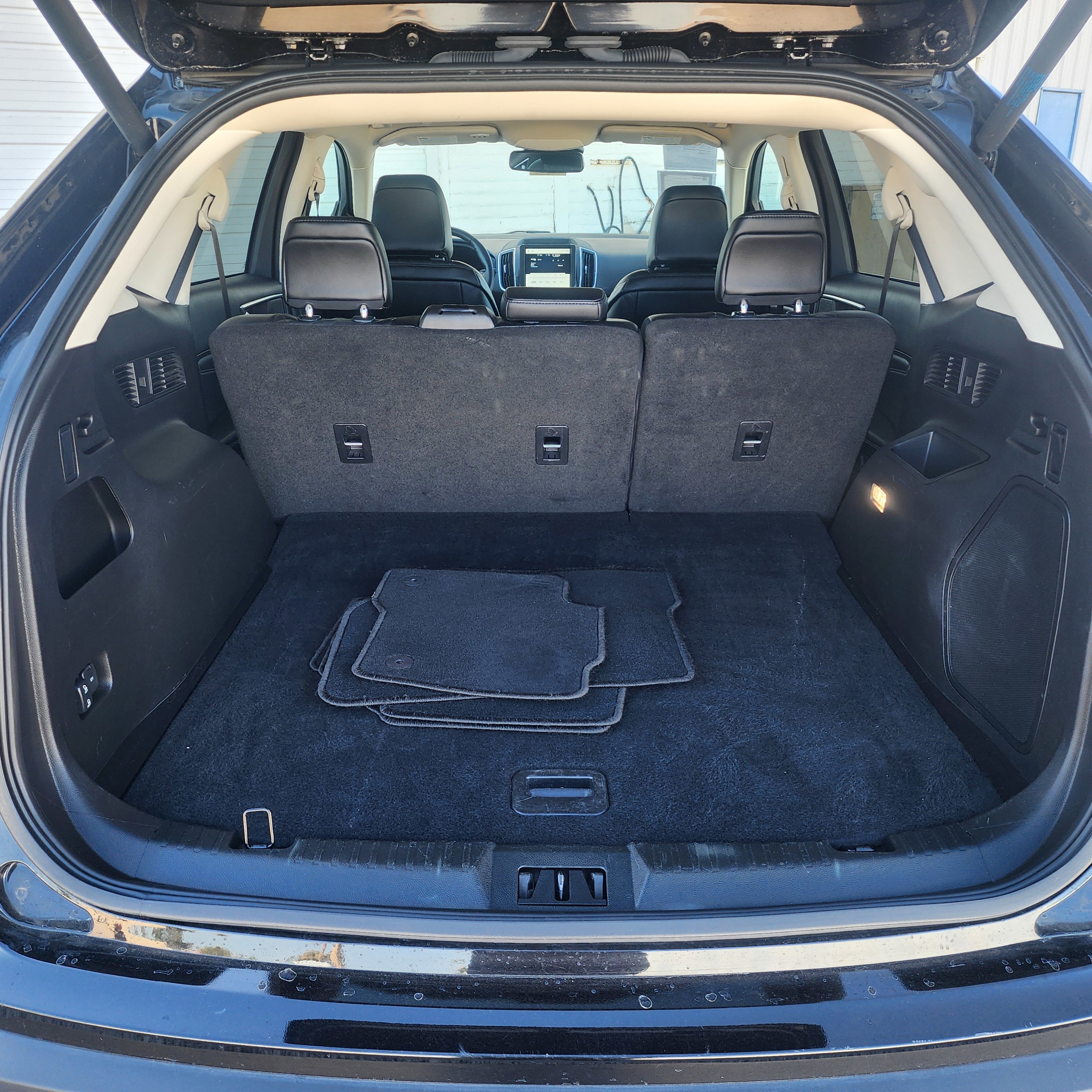 Used 2024 Ford Edge Titanium image 20