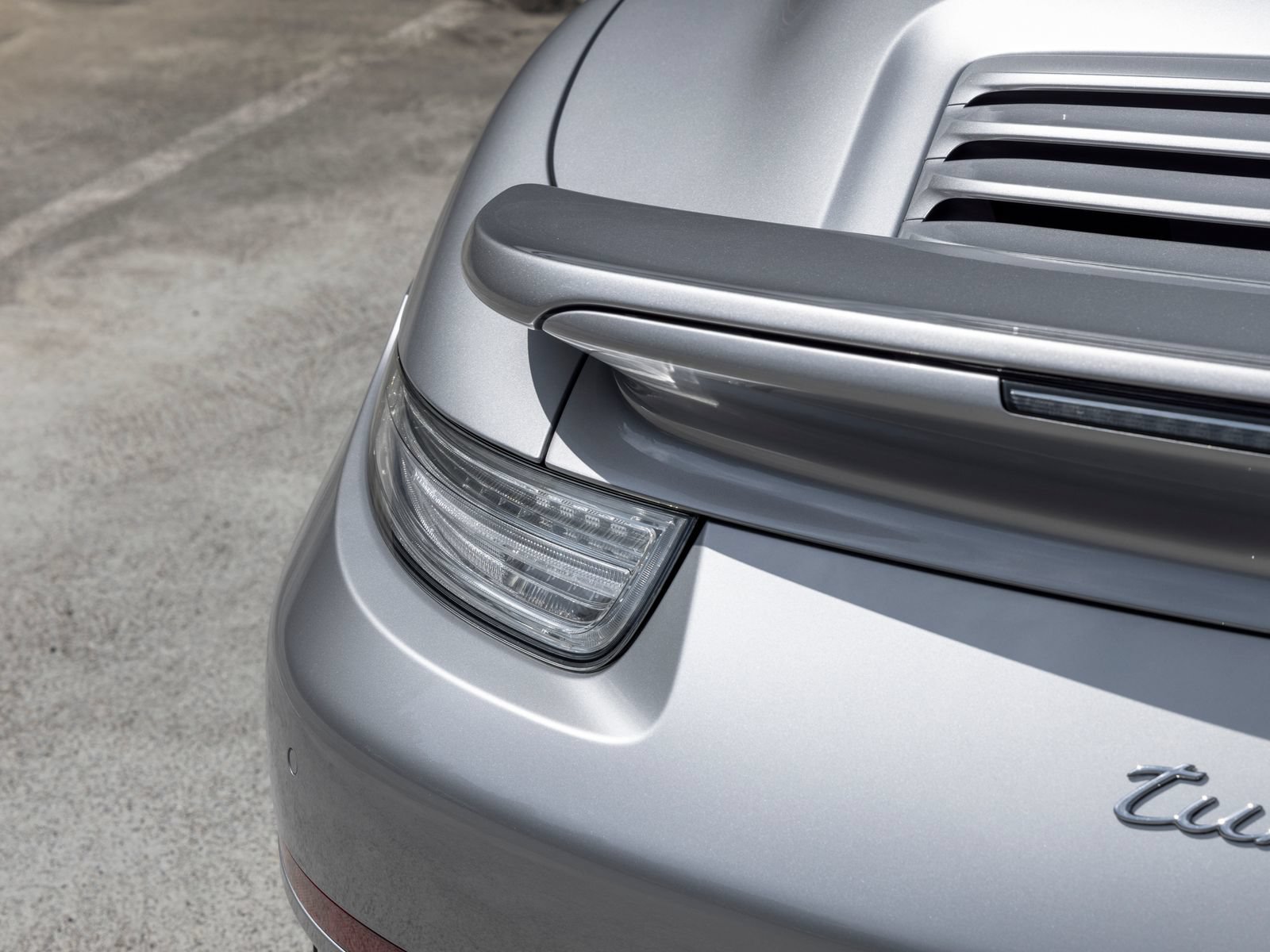 Certified 2015 Porsche 911 Turbo S AWD/4WD image 19