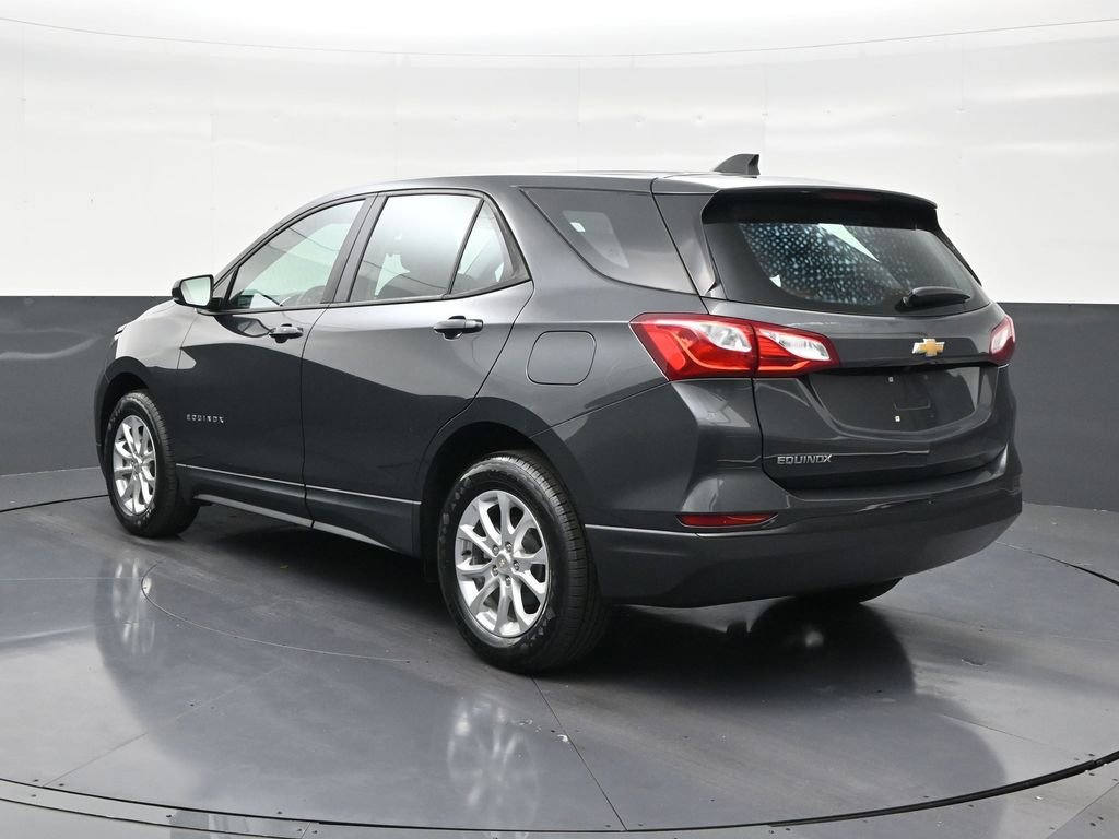 Used 2021 Chevrolet Equinox LS image 3