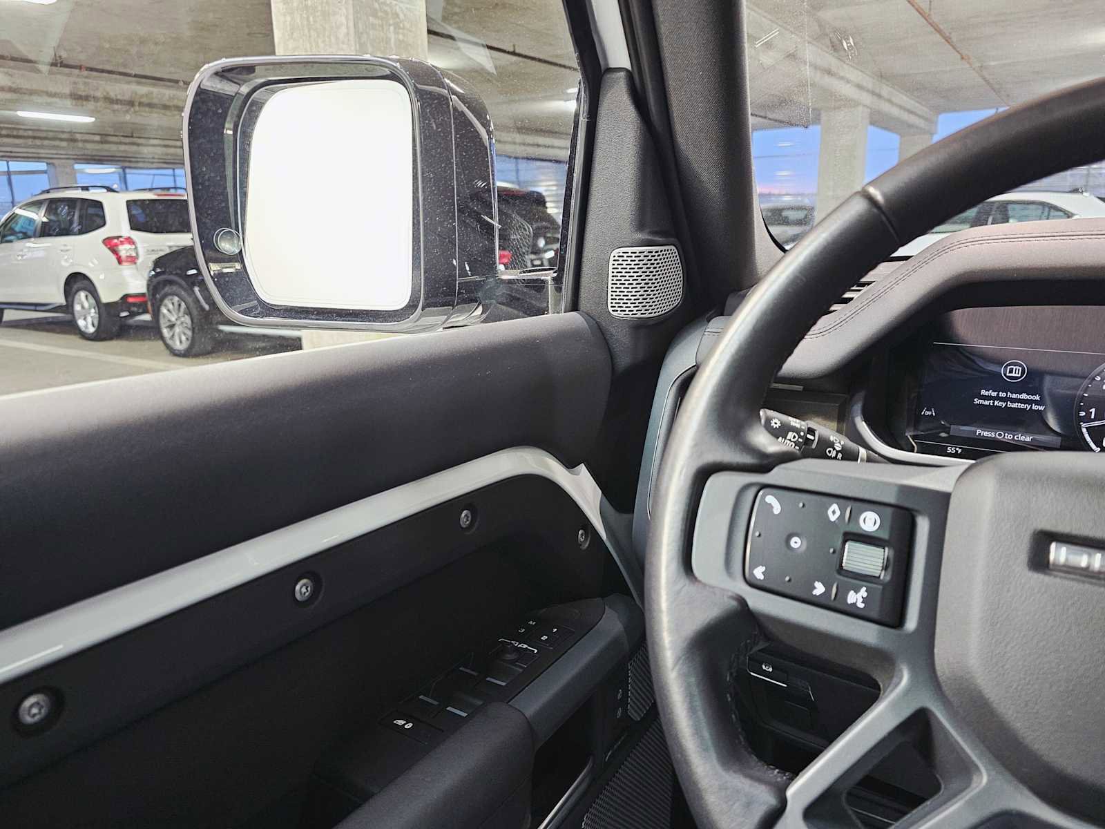 Used 2024 Land Rover Defender 130 X-Dynamic SE image 22