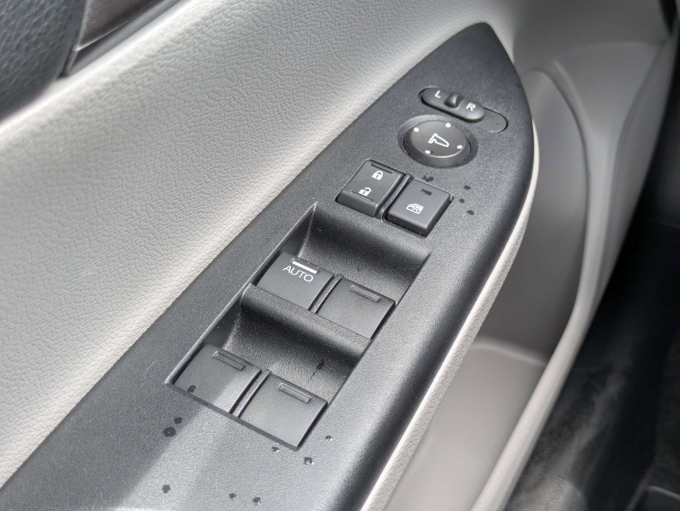 Used 2014 Honda Accord LX image 29