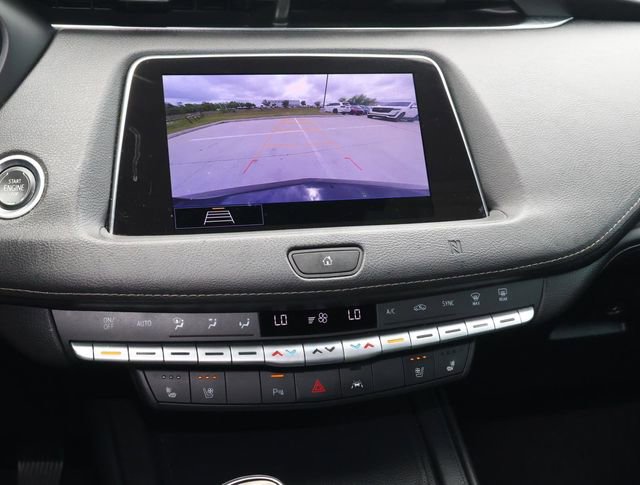 Used 2020 Cadillac XT4 Premium Luxury FWD image 32