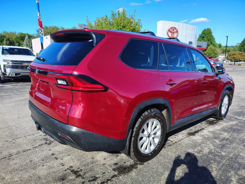 Used 2024 Toyota Grand Highlander AWD Hybrid image 4
