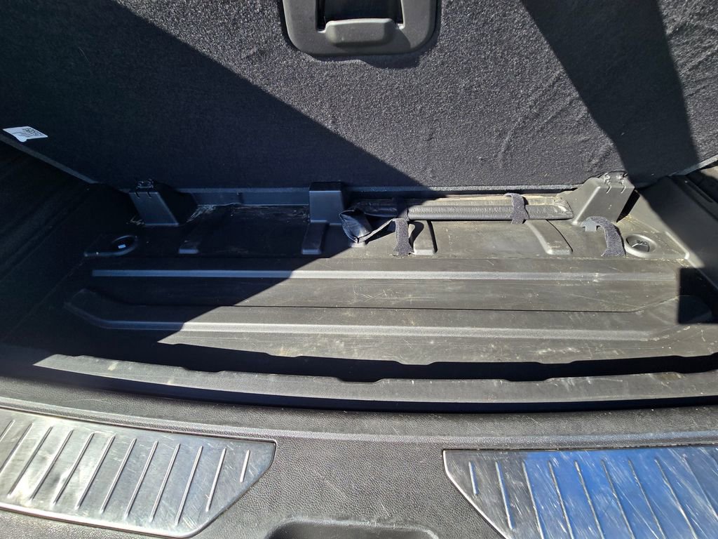 Used 2021 Chevrolet Tahoe Z71 image 44