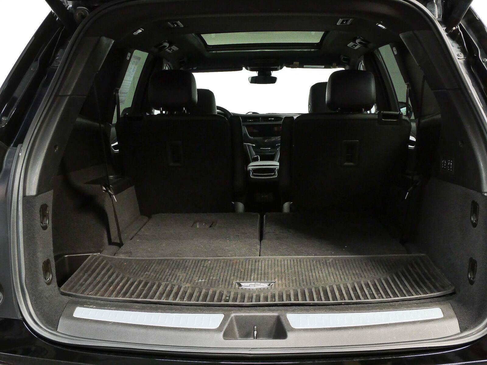 Used 2022 Cadillac XT6 Premium Luxury AWD/4WD image 33