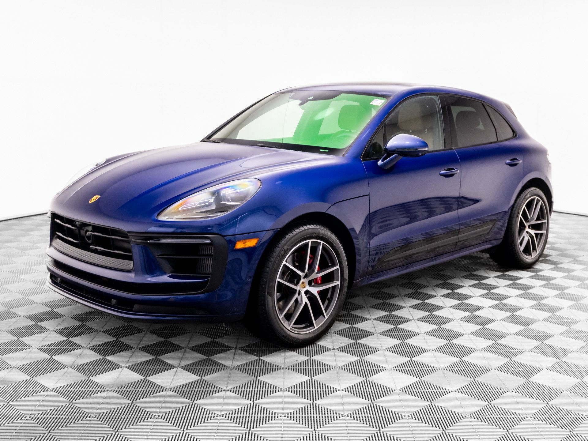 Used 2024 Porsche Macan S AWD/4WD 360° Tour