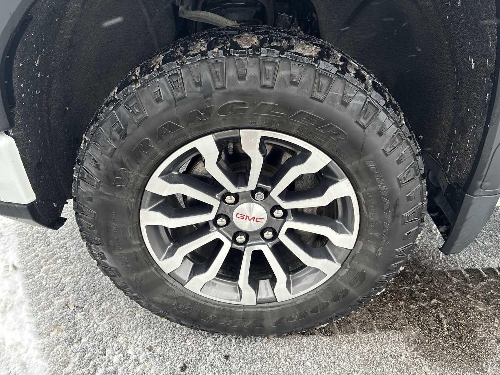 Certified 2022 GMC Sierra 1500 AT4 w/ Technology Package image 39