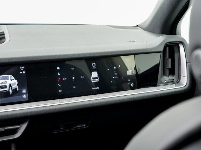 New 2026 Porsche Cayenne image 20