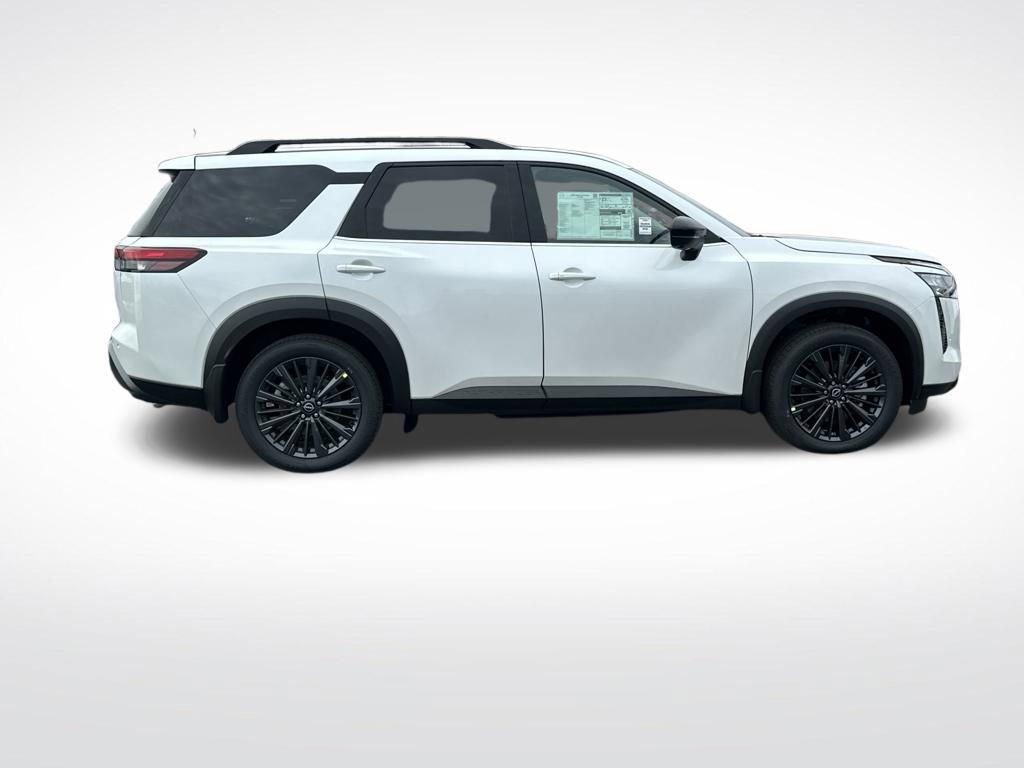 New 2026 Nissan Pathfinder SL image 7